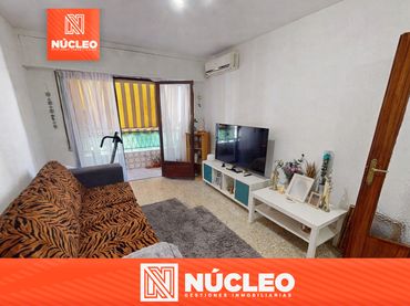 Piso con balcón en venta en Centro