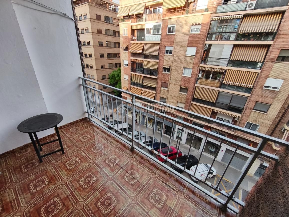Terrassa de Pis de lloguer en  Valencia Capital amb Terrassa i Moblat