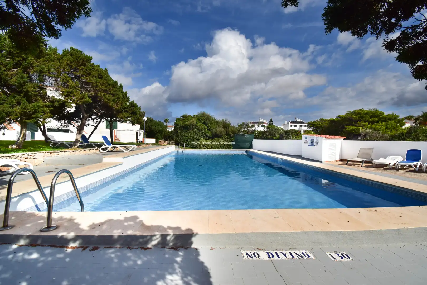 Piscina de Apartamento en venta en Ciutadella de Menorca con Aire acondicionado, Terraza y Amueblado