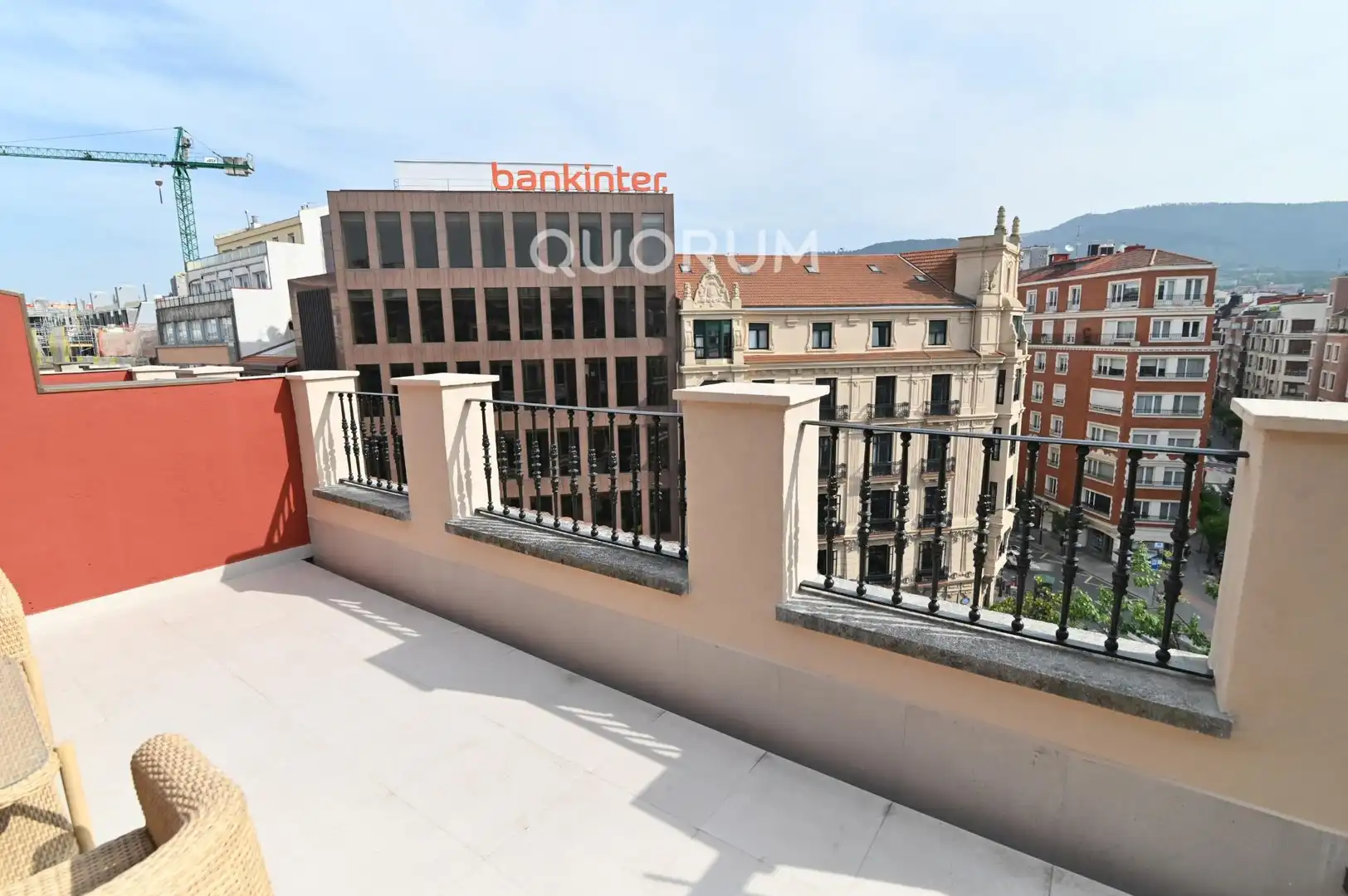 Flat for rent in Calle Marqués del Puerto, Ensanche - Moyua - Diputación
