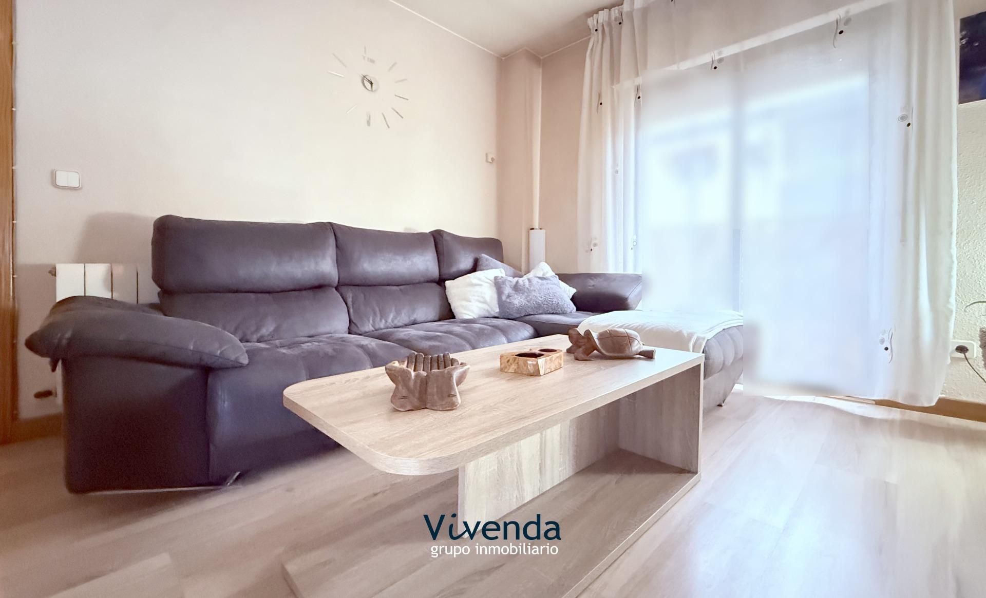 Sala d'estar de Pis en venda en Fuenlabrada amb Calefacció, Traster i Balcó