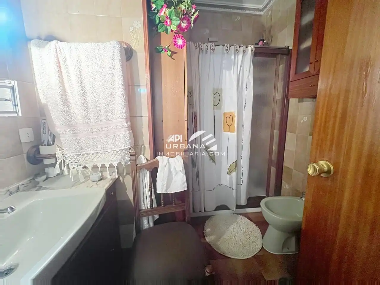Bany de Pis en venda en Lucena amb Aire condicionat