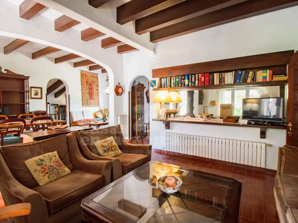 Sala d'estar de Finca rústica en venda en Sant Lluís amb Aire condicionat, Calefacció i Jardí privat