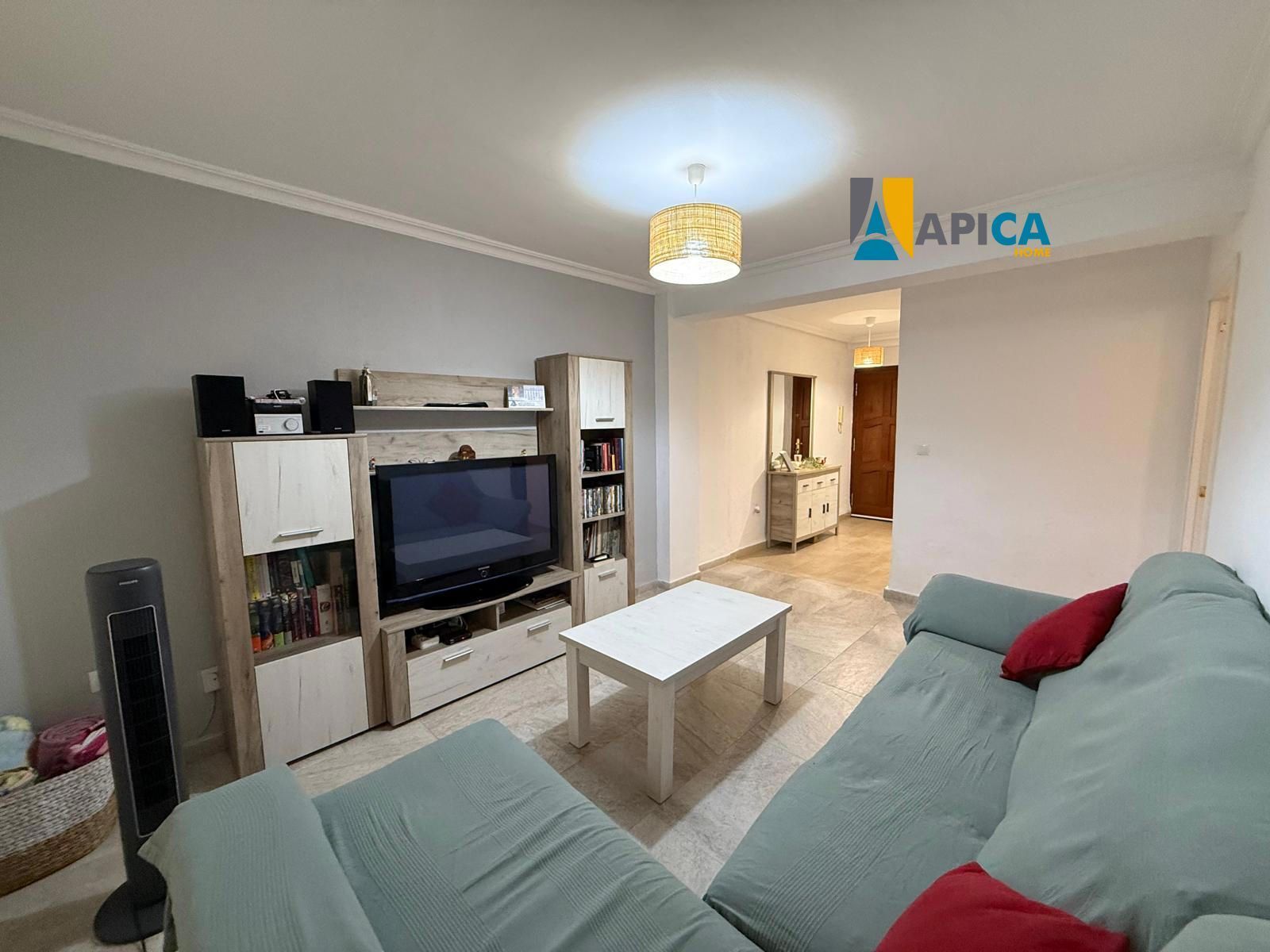 Living room of Flat for sale in Algeciras  with Terrace and Furnished