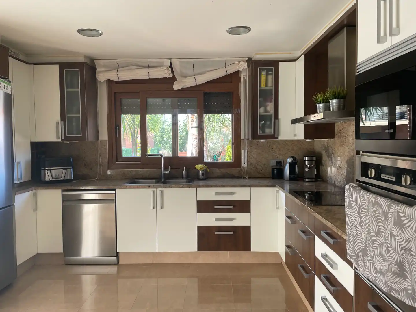 Cocina de Casa o chalet en venta en Llambilles con Aire acondicionado, Calefacción y Jardín privado