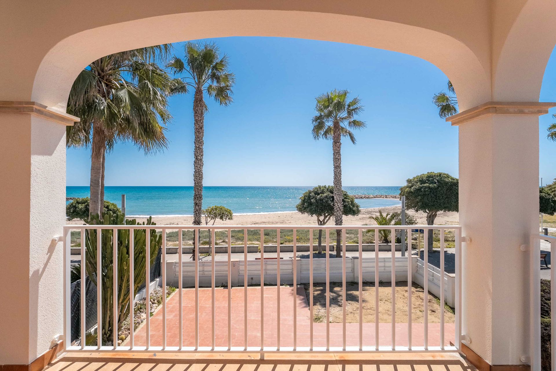 Jardí de Casa adosada en venda en Cambrils amb Aire condicionat, Calefacció i Jardí privat