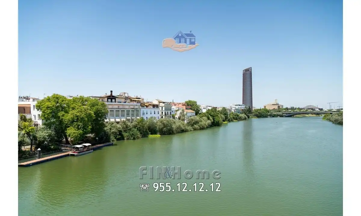 Ático de alquiler en Sevilla con Aire acondicionado, Calefacción y Jardín privado