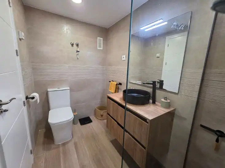 Bathroom of Flat for sale in La Manga del Mar Menor  with Furnished, Alarm and Community pool