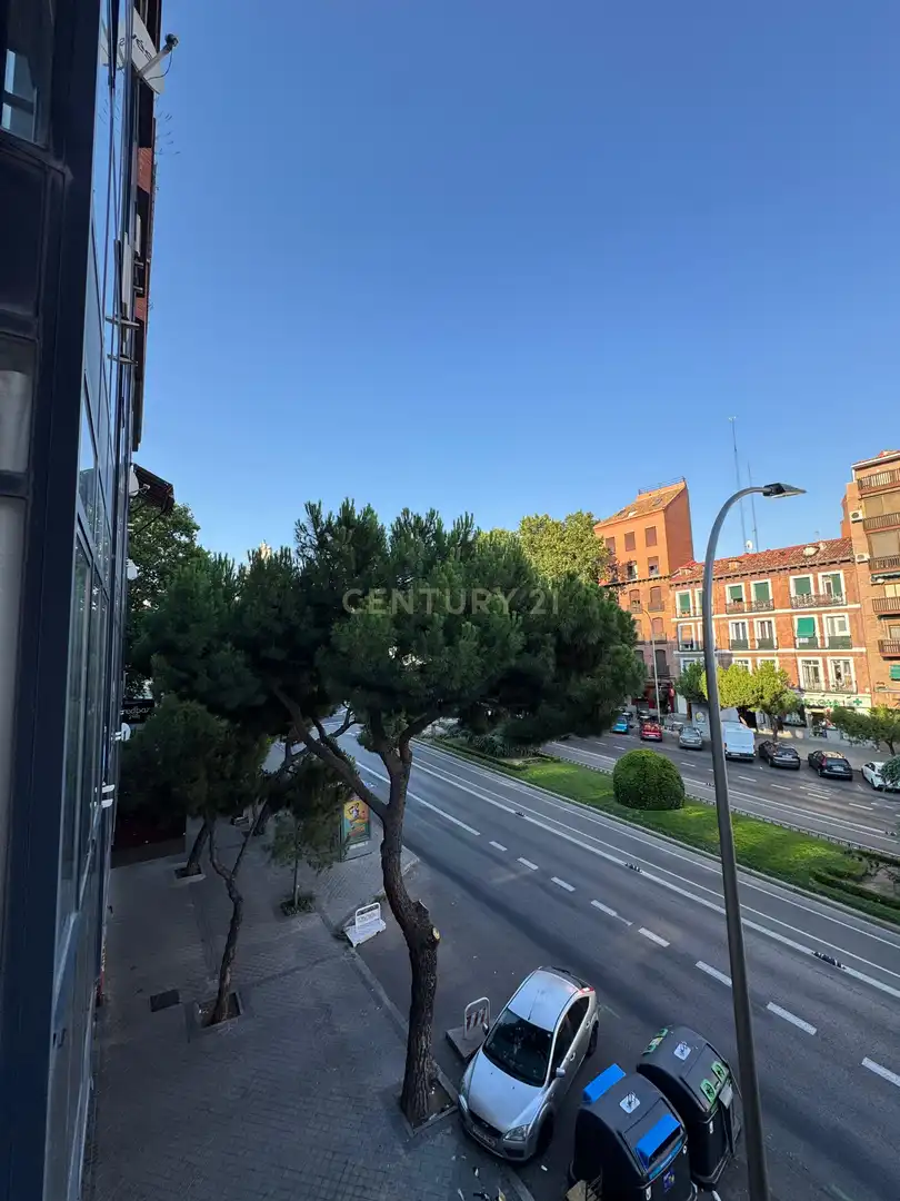 Vista exterior de Pis de lloguer en Madrid amb Aire condicionat