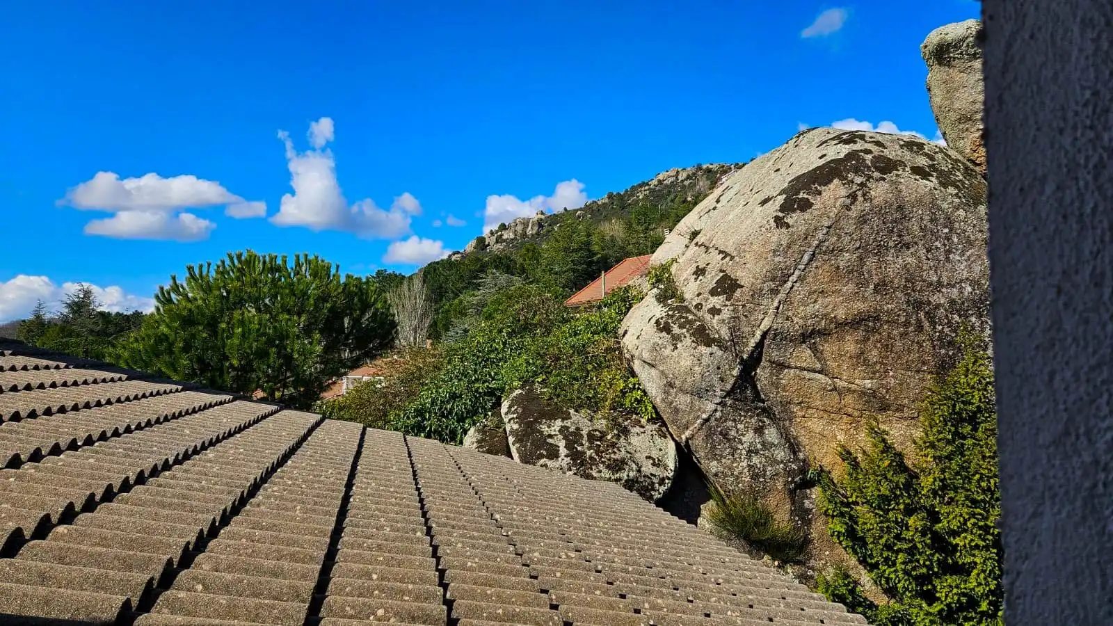 Vista exterior de Casa o chalet en venta en El Boalo - Cerceda – Mataelpino con Calefacción