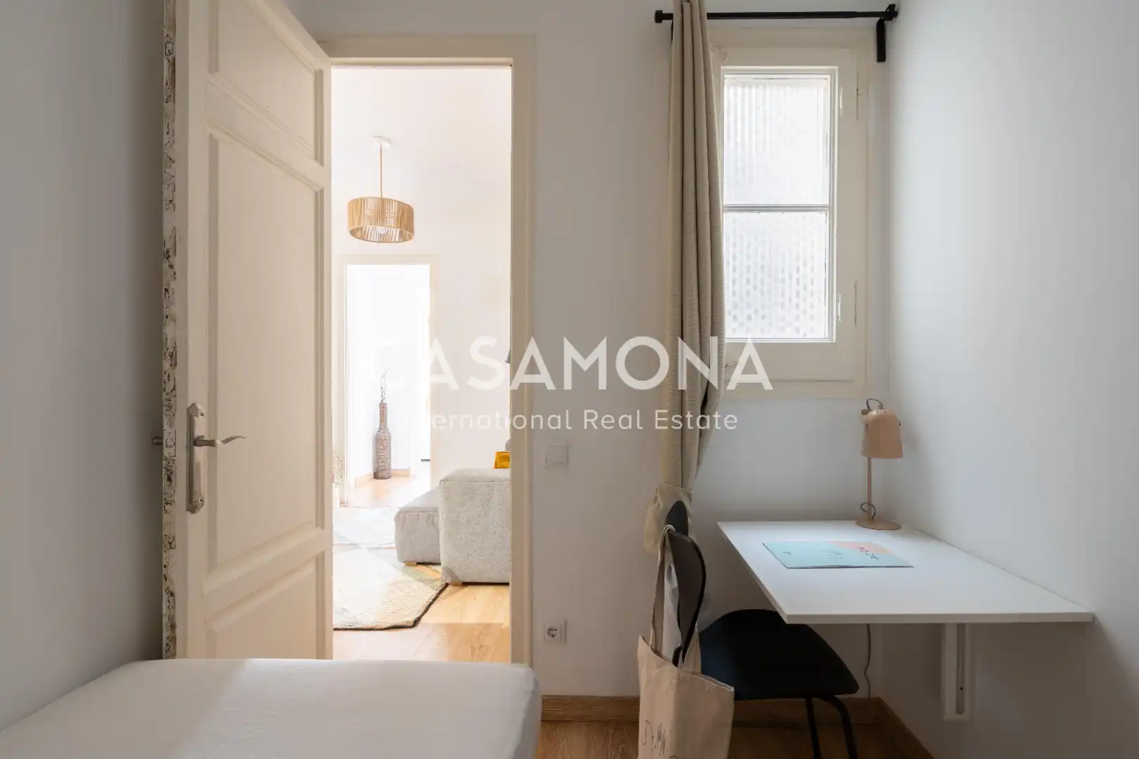 Bedroom of Apartments for rent in Barcelona  with Air Conditioner, Heating and Terrace