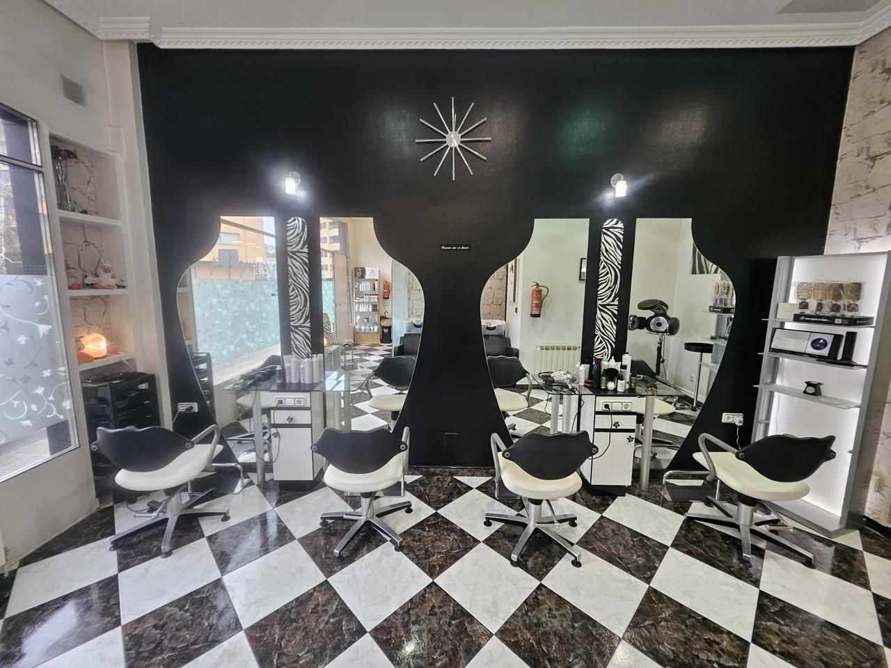 Local en venda en  Pamplona / Iruña amb Aire condicionat