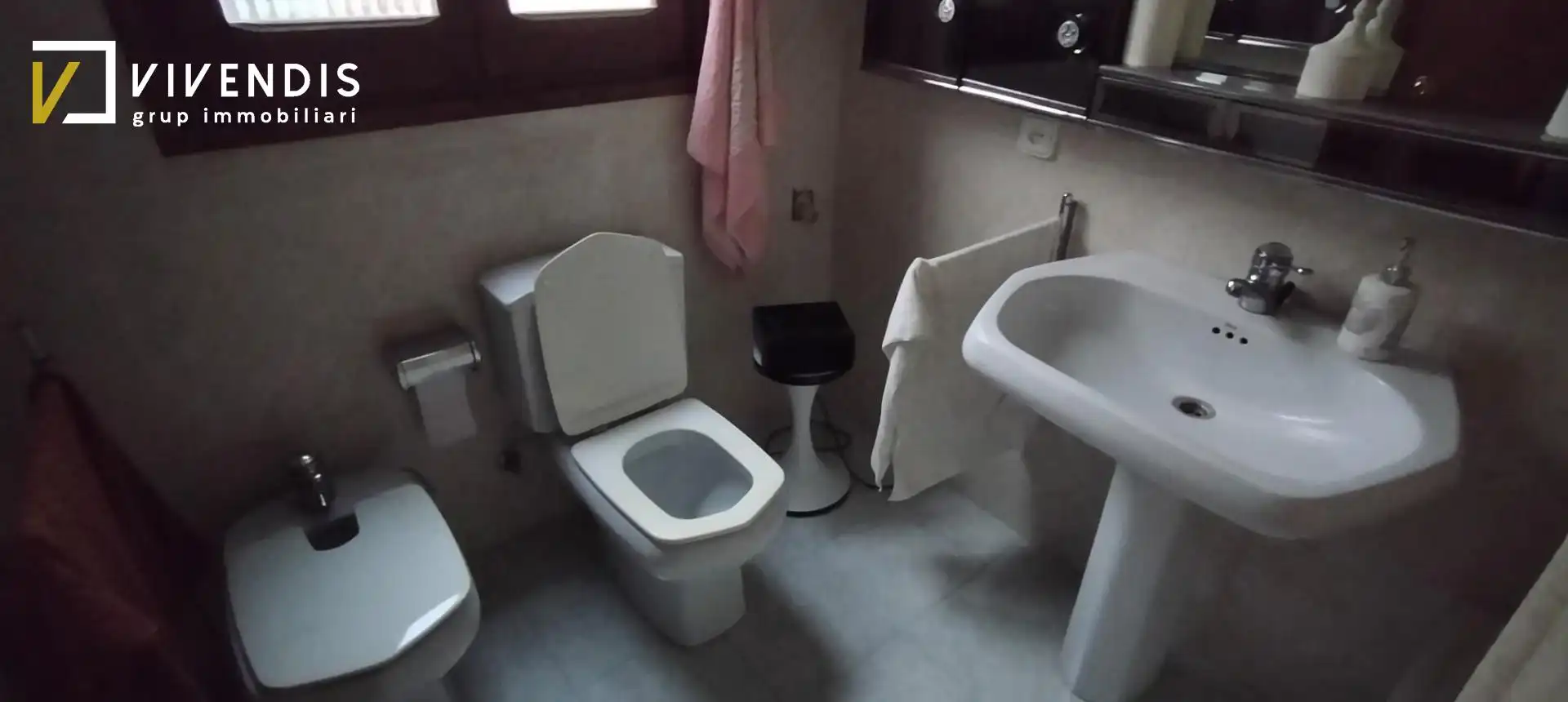 Bathroom of Houses for sale in Castelldans  with Terrace, Storage room and Balcony