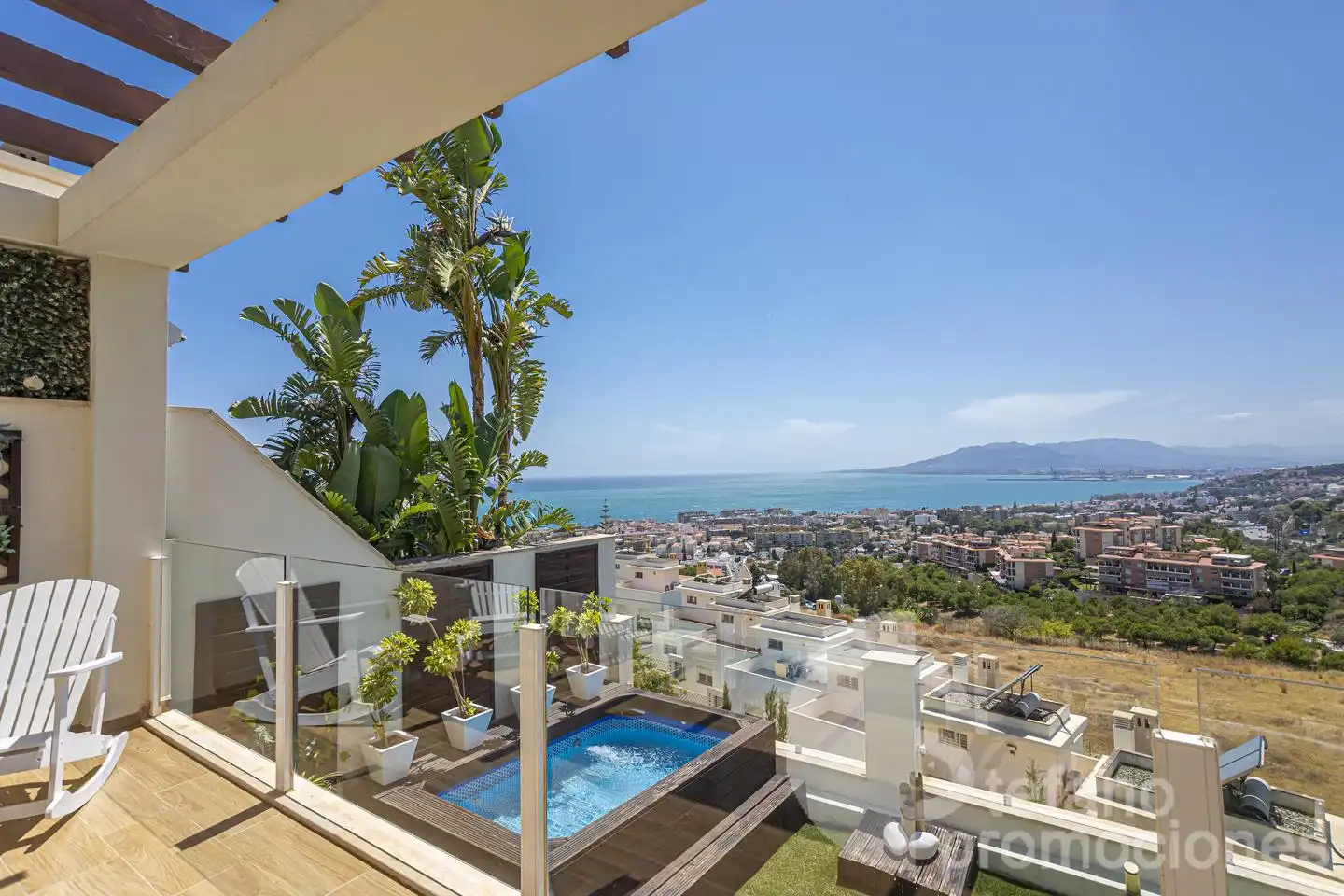Vista exterior de Casa adosada en venta en Málaga con Aire acondicionado, Jardín privado y Terraza