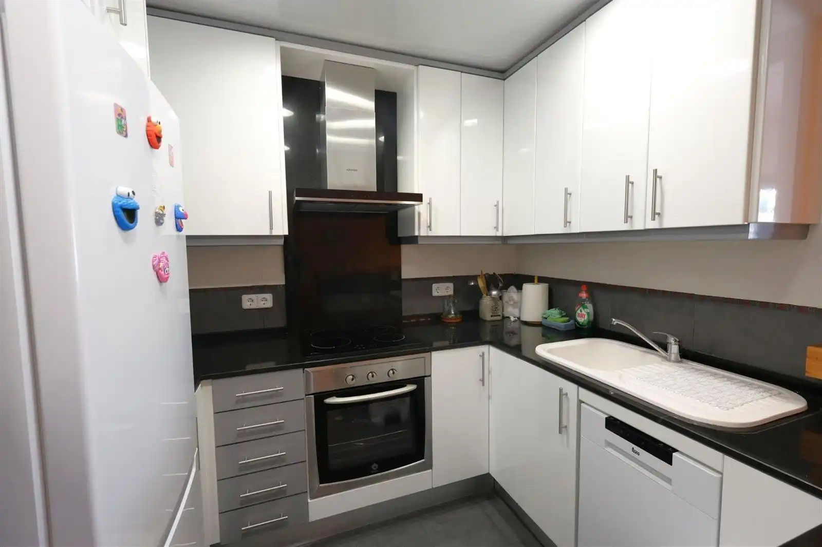 Küche von Wohnung zum Verkauf in El Vendrell mit Klimaanlage, Heizung und Terrasse
