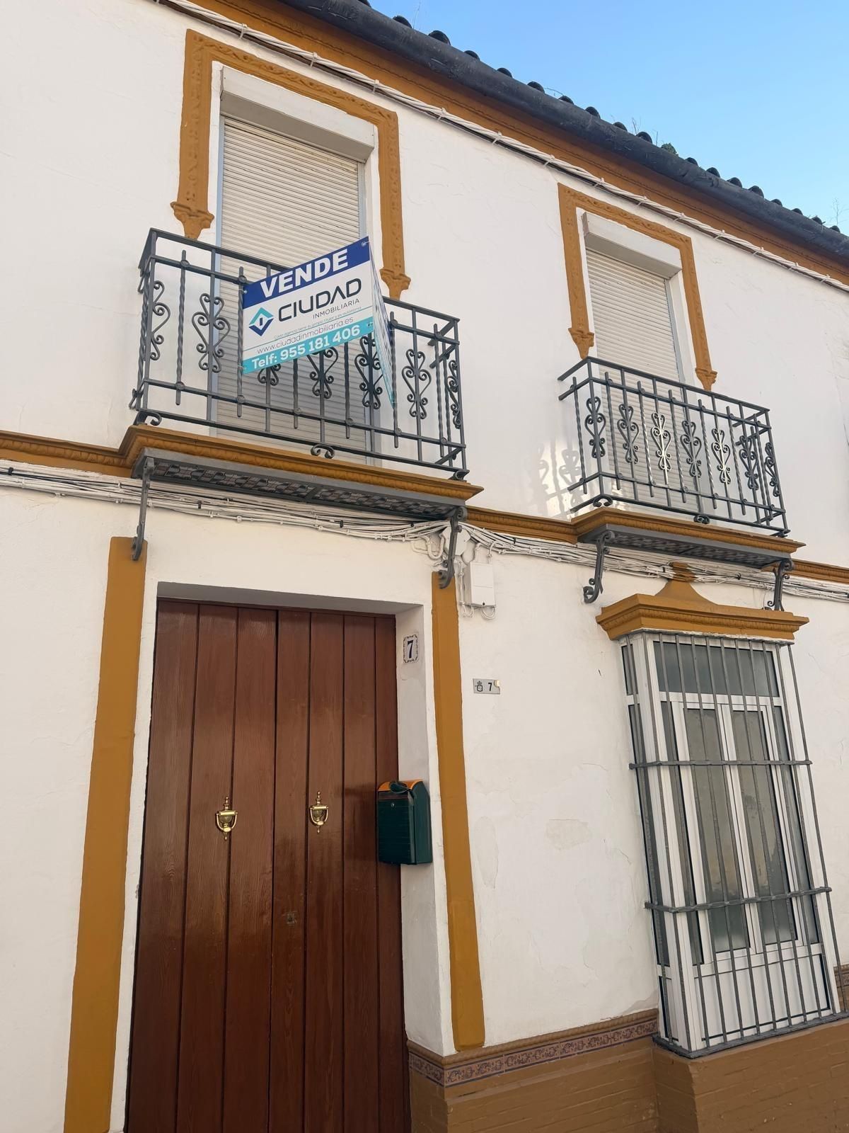 Exterior view of House or chalet for sale in Morón de la Frontera  with Terrace