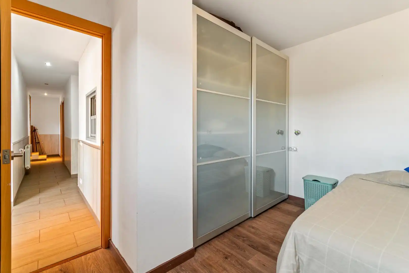 Schlafzimmer von Wohnung zum Verkauf in Barcelona mit Klimaanlage, Heizung und Terrasse