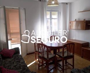 Bedroom of Flat to rent in Valladolid Capital  with Heating, Terrace and Furnished