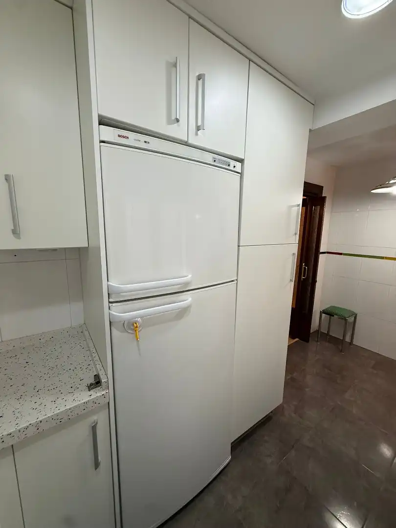 Cocina de Piso en venta en Oviedo  con Calefacción
