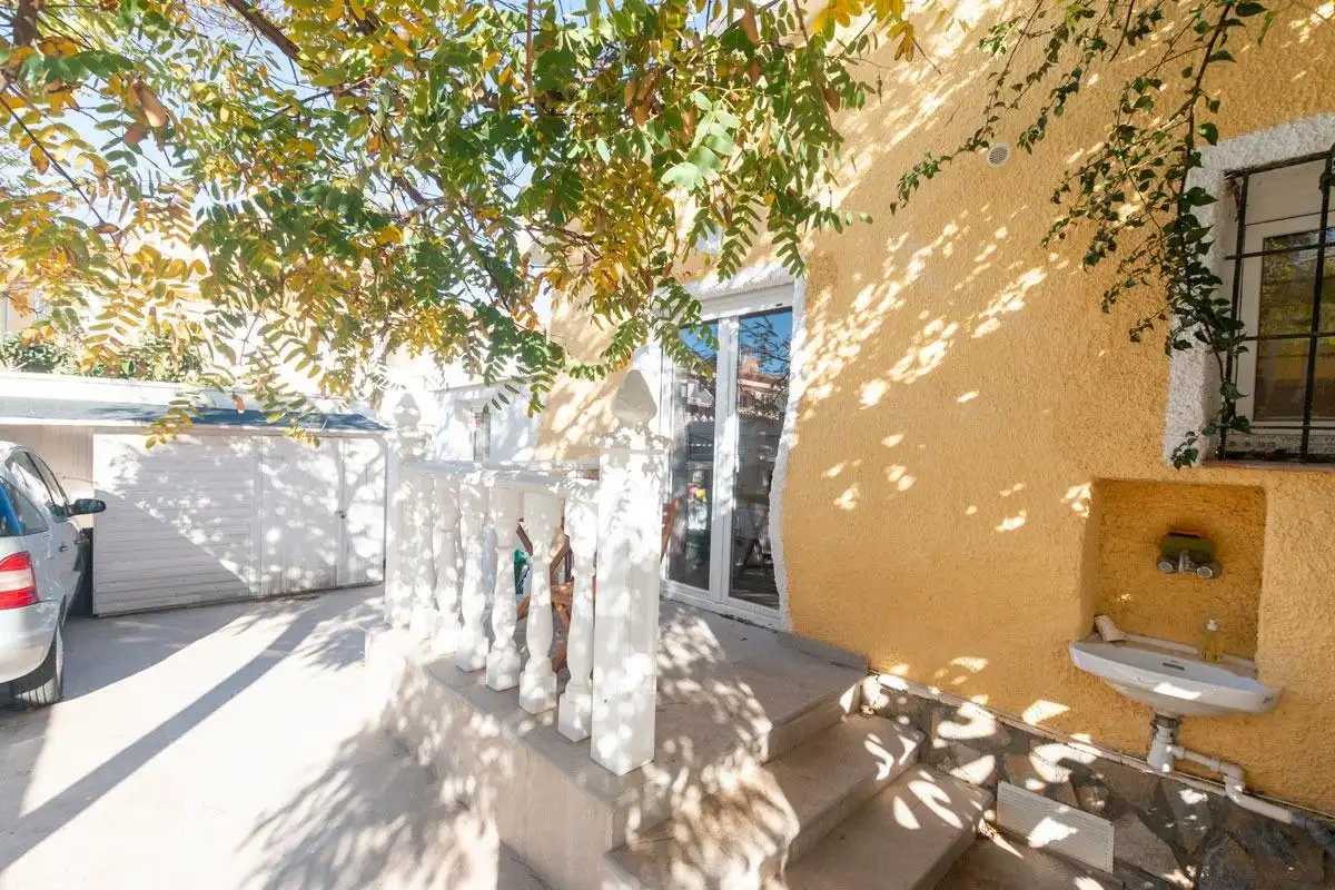 Vista exterior de Casa o chalet en venta en Torrevieja con Aire acondicionado, Terraza y Trastero