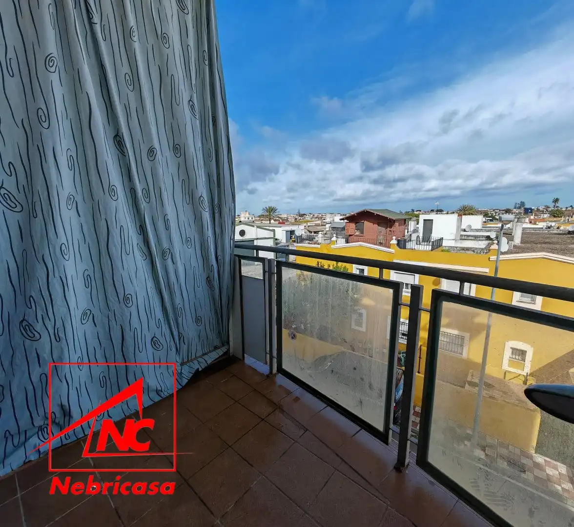 Balcony of Flat for sale in Sanlúcar de Barrameda  with Air Conditioner and Furnished