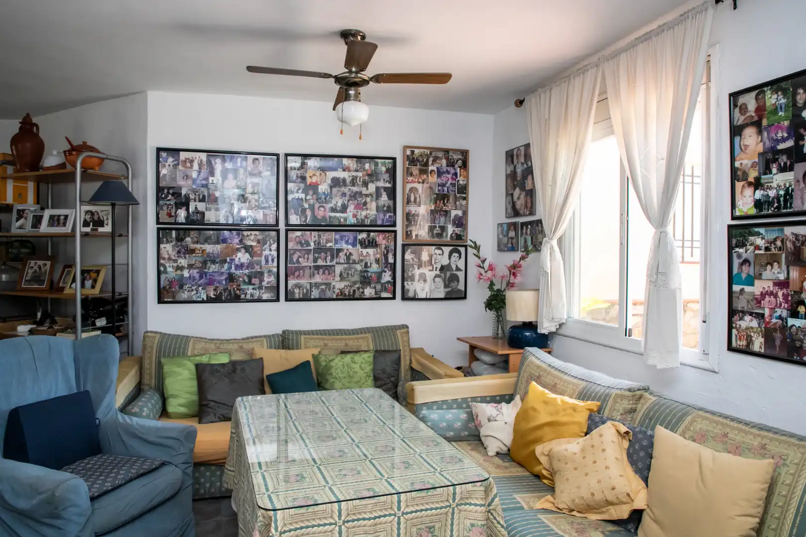 Sala de estar de Casa o chalet en venta en Castilleja de la Cuesta con Aire acondicionado, Calefacción y Jardín privado