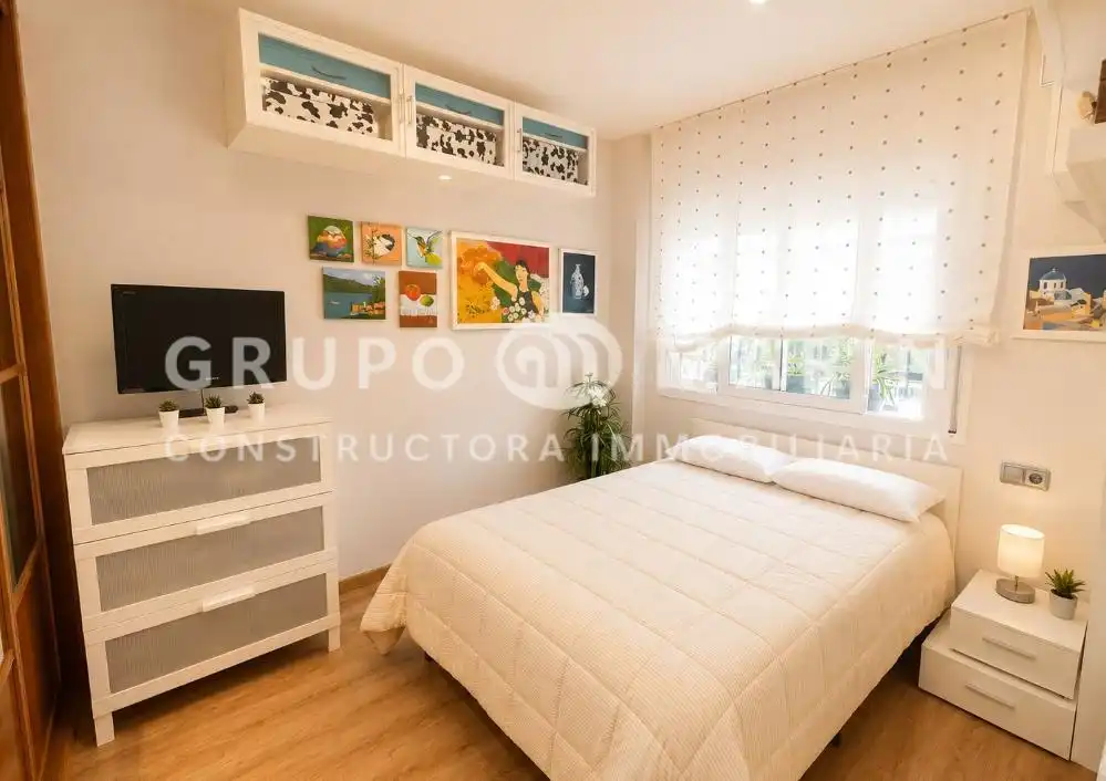 Schlafzimmer von Erdgeschoss zum Verkauf in Vilassar de Mar