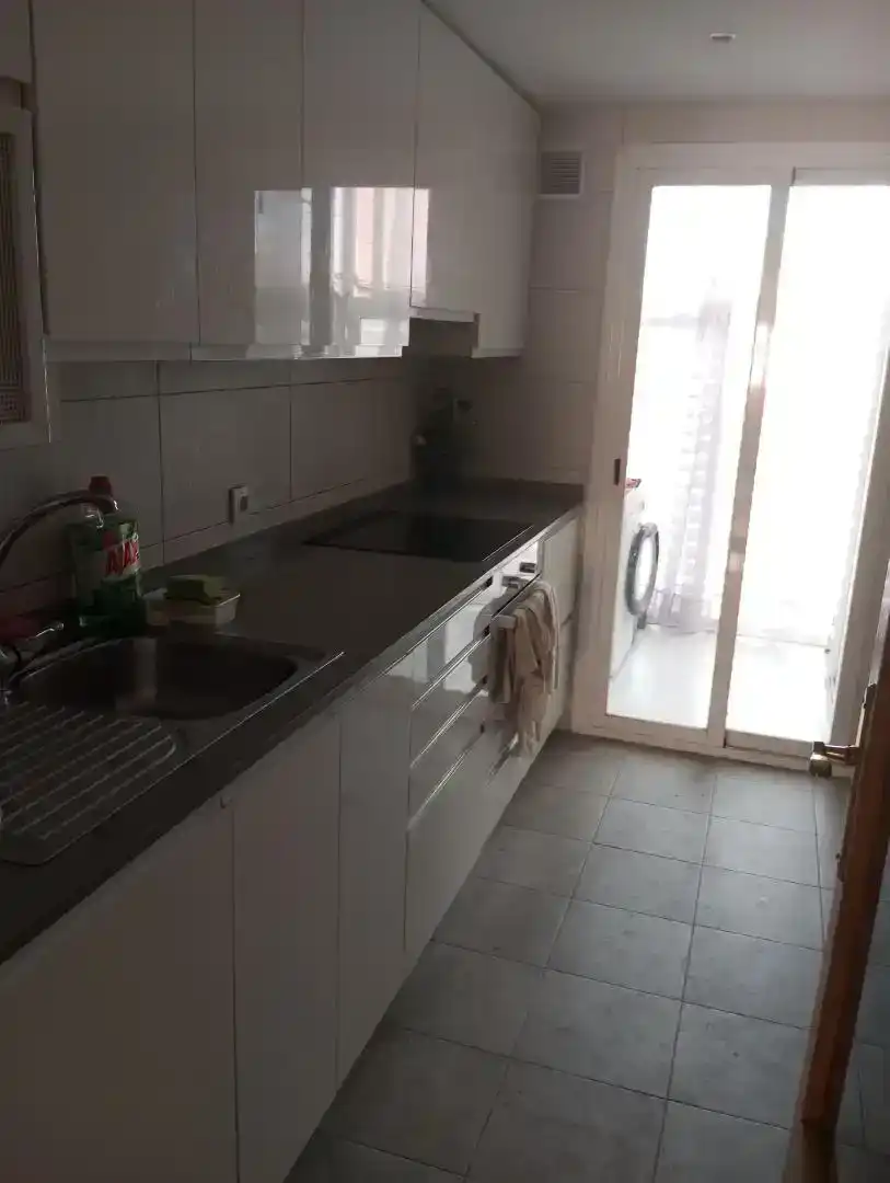 Küche von Wohnung zur Miete in Madrid mit Privatgarten, Parkett und Abstellraum