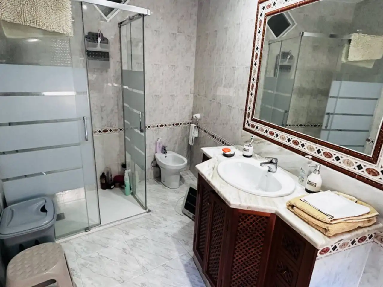 Baño de Piso en venta en Almuñécar con Aire acondicionado y Amueblado
