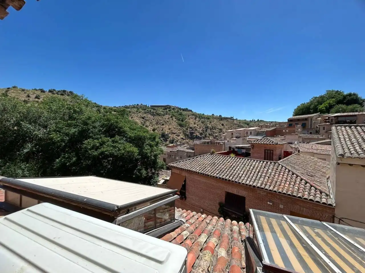 Vista exterior de Piso de alquiler en Toledo con Aire acondicionado, Parquet y Amueblado