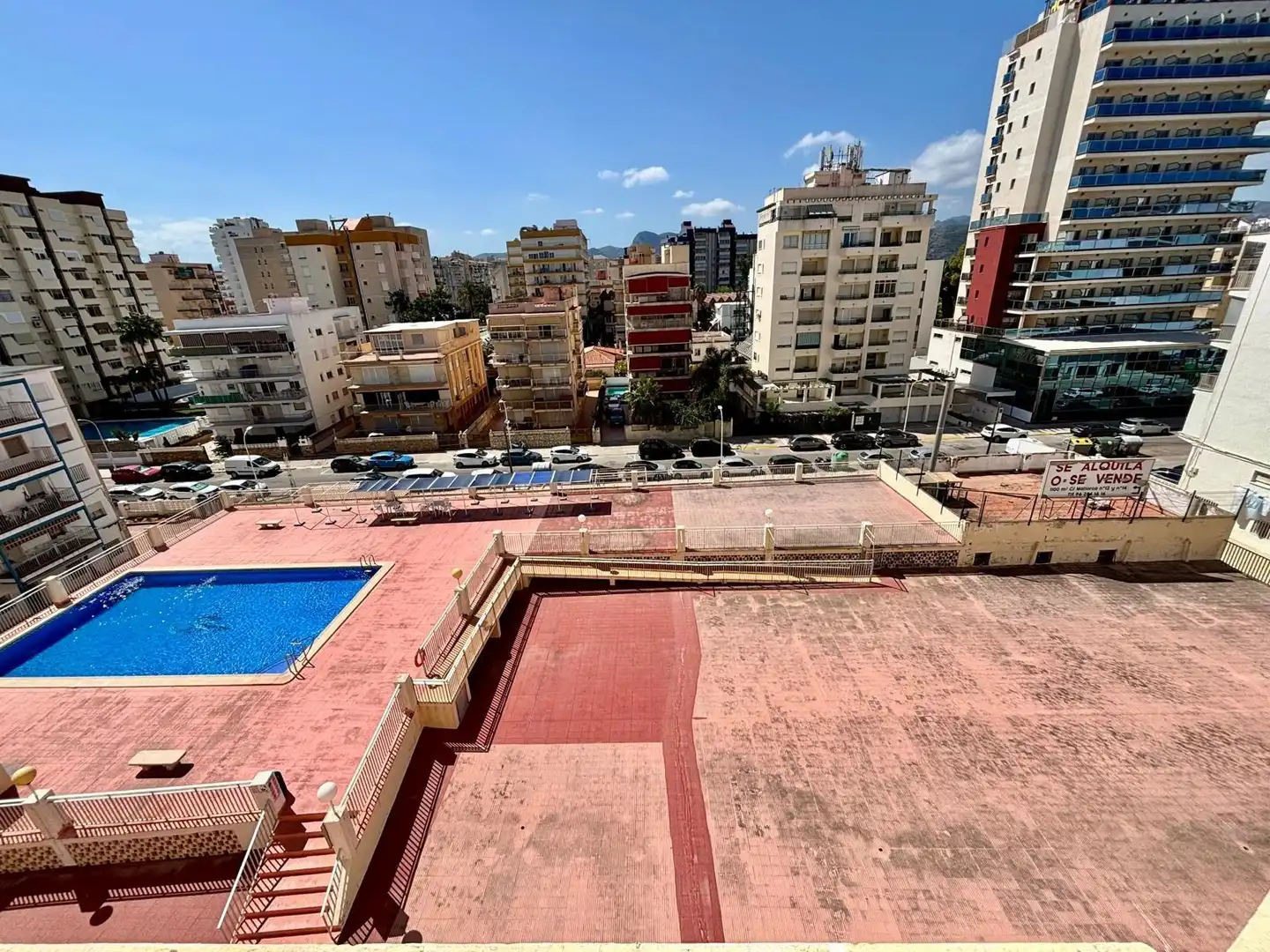 Piscina de Apartament en venda en Gandia amb Aire condicionat, Jardí privat i Terrassa