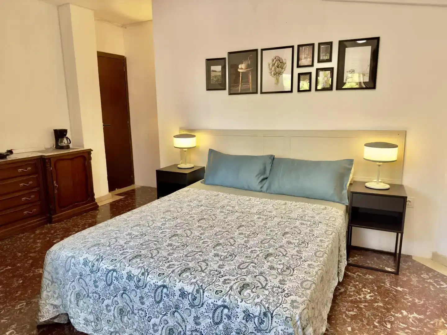 Habitación de Casa o chalet para compartir en Pozuelo de Alarcón con Aire acondicionado, Jardín privado y Amueblado