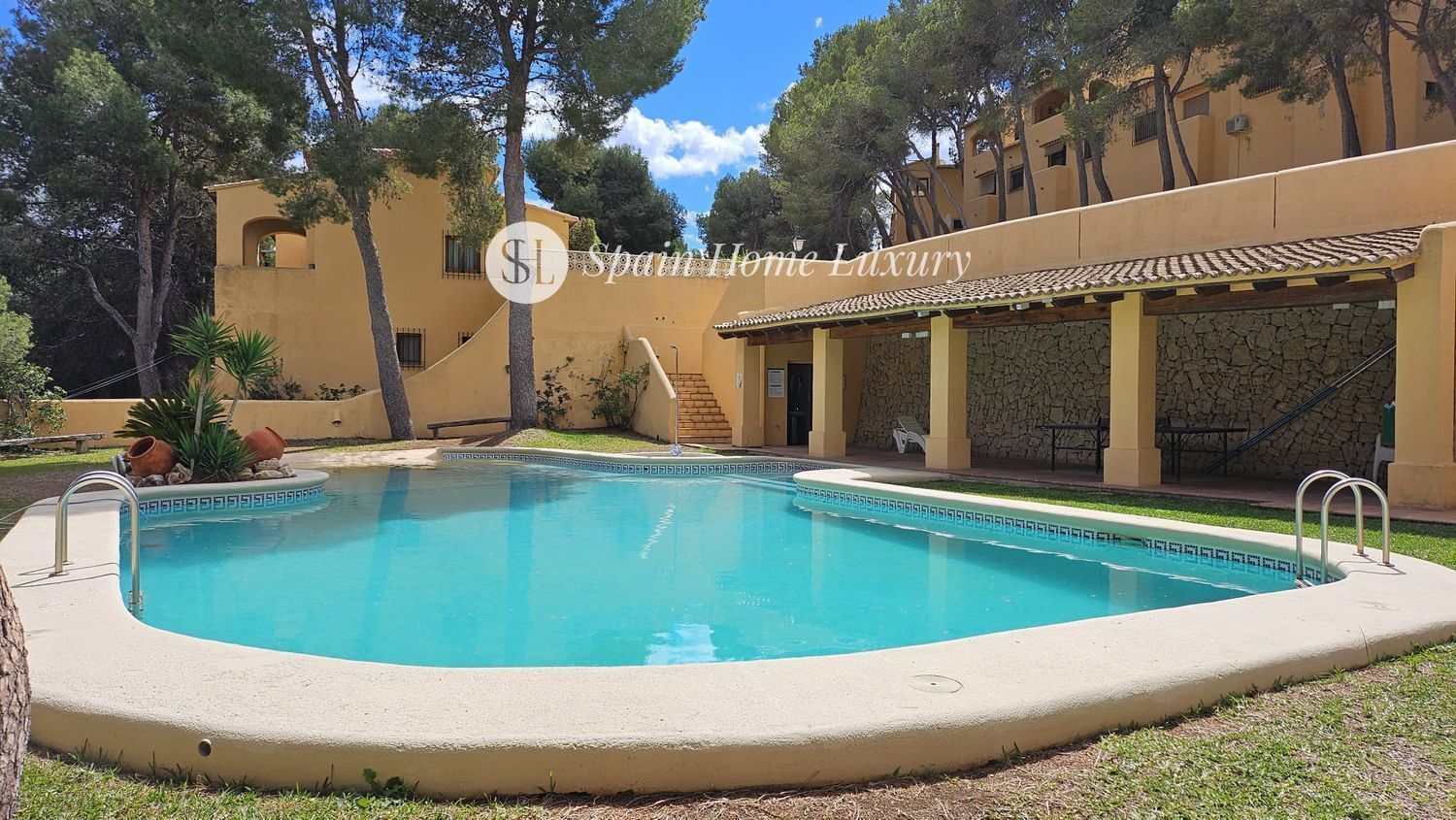 Piscina de Casa adosada en venda en Moraira amb Aire condicionat, Terrassa i Piscina