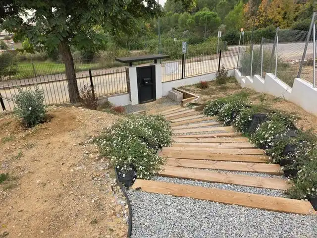 Jardí de Casa o xalet en venda en Sant Esteve Sesrovires amb Calefacció, Terrassa i Alarma