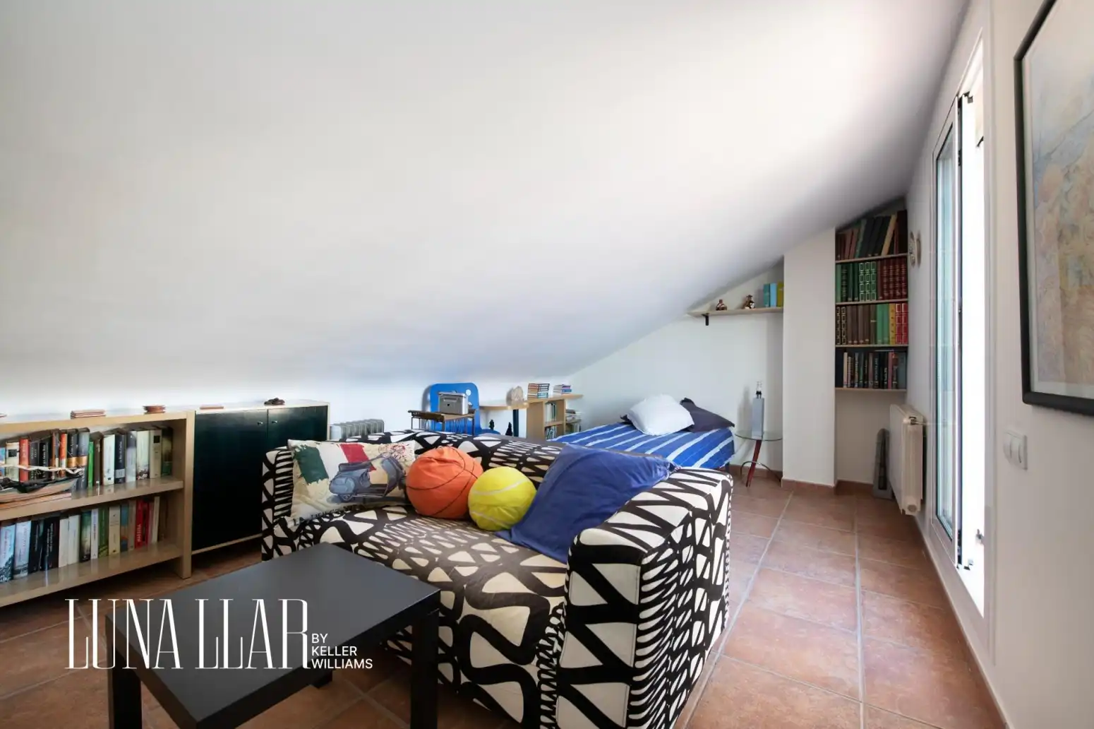 Living room of Detached homes for sale in Sant Climent de Llobregat  with Heating, Parquet flooring and Terrace