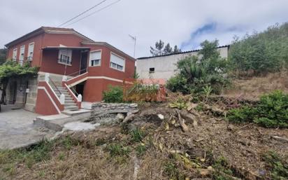 Casa o xalet en venda en Amoeiro amb Calefacció, Jardí privat i Terrassa