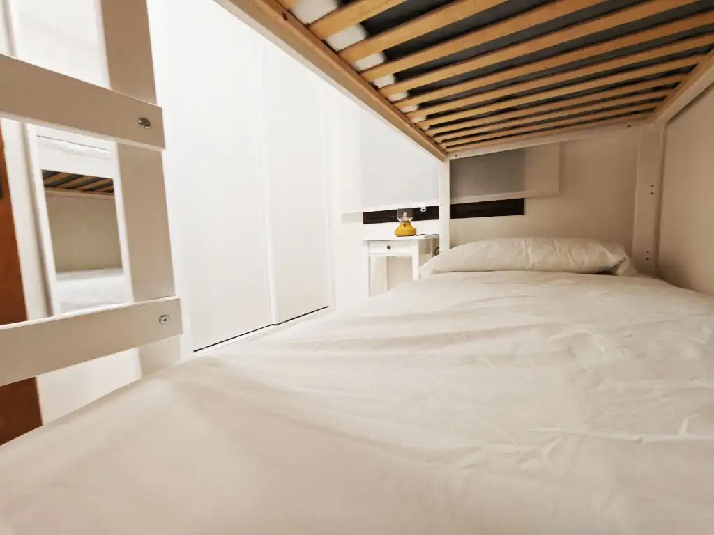 Schlafzimmer von Wohnungen zur Miete in Palamós