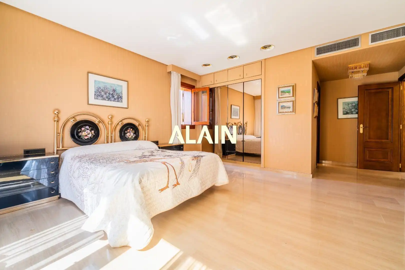 Habitación de Casa o chalet en venta en Chiva con Jardín privado, Terraza y Trastero