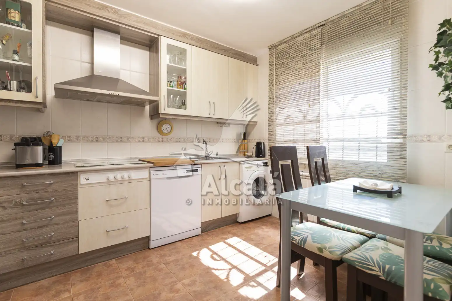 Casa aparellada amb piscina en venda a Torrejón del Rey, imagen 15
