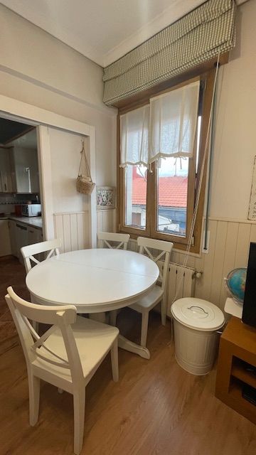 Menjador de Pis en venda en Portugalete amb Calefacció, Moblat i Forn