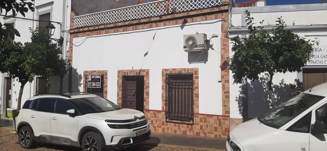 Casa-chalet en Venta en Calle Marqués de Valdeterrazo en Valencia del Mombuey
