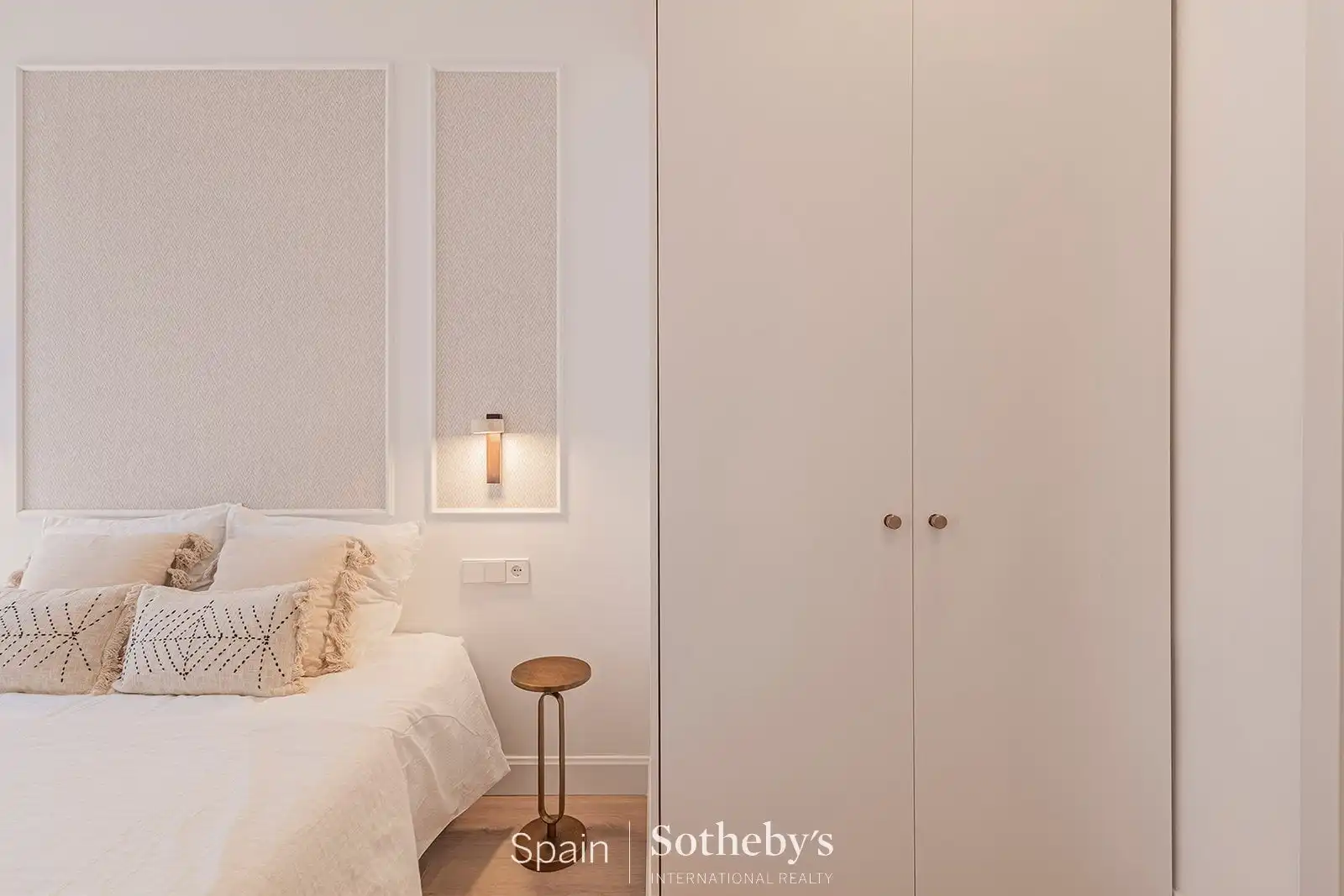 Habitación de Apartamento en venta en Barcelona con Aire acondicionado y Calefacción