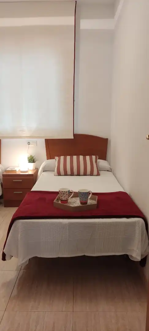 Habitación de Apartamento de alquiler en Oropesa del Mar / Orpesa con Aire acondicionado, Terraza y Amueblado