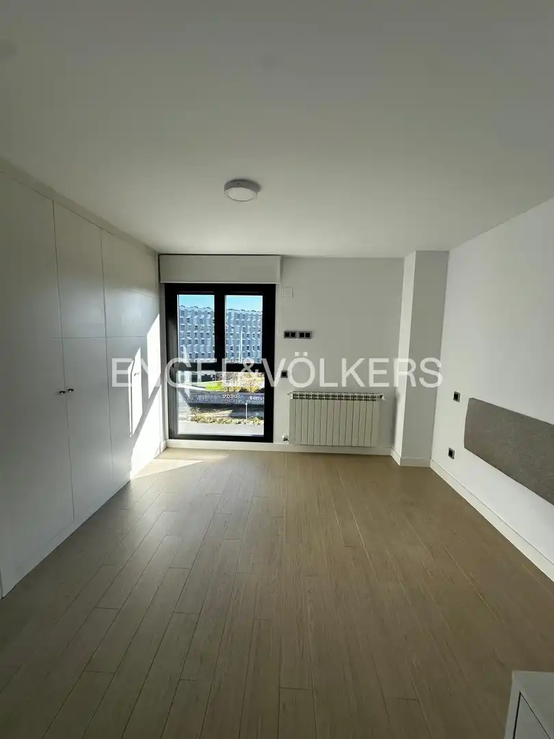 Habitación de Piso de alquiler en Madrid con Aire acondicionado, Calefacción y Jardín privado