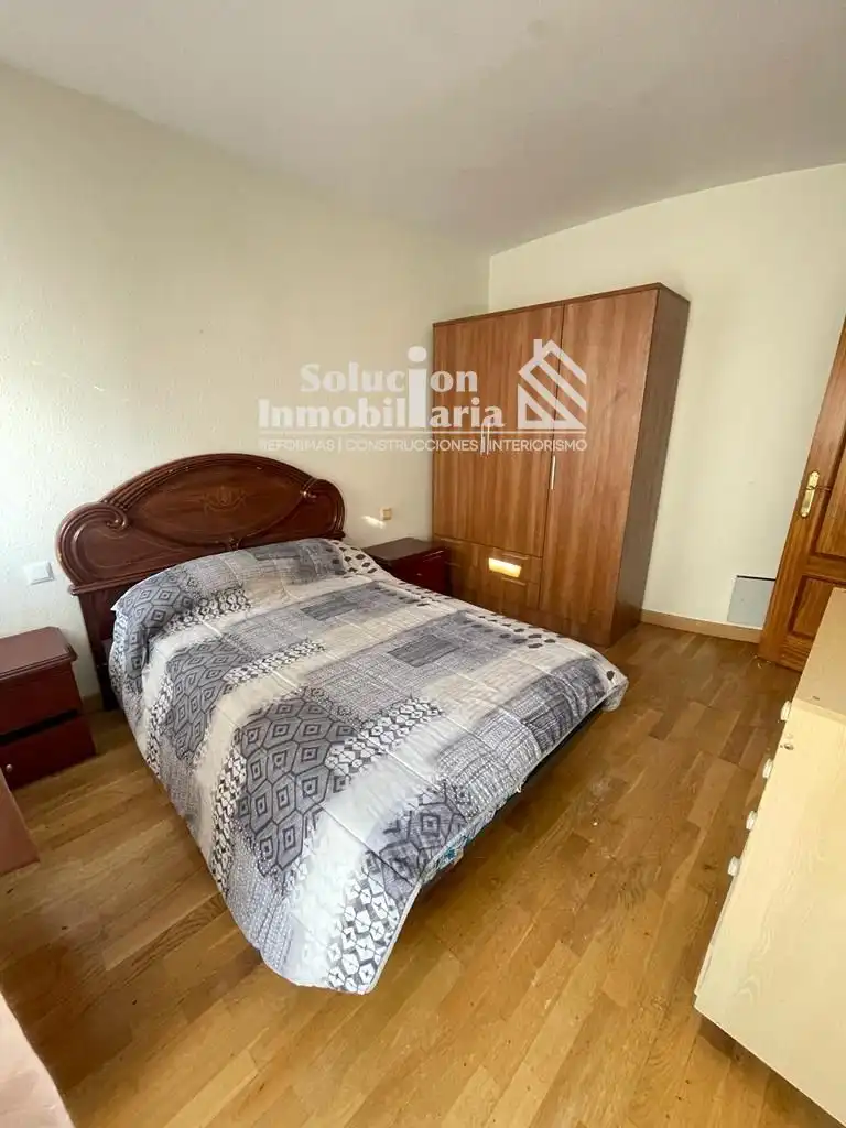 Habitación de Edificio en venta en Santa Marta de Tormes