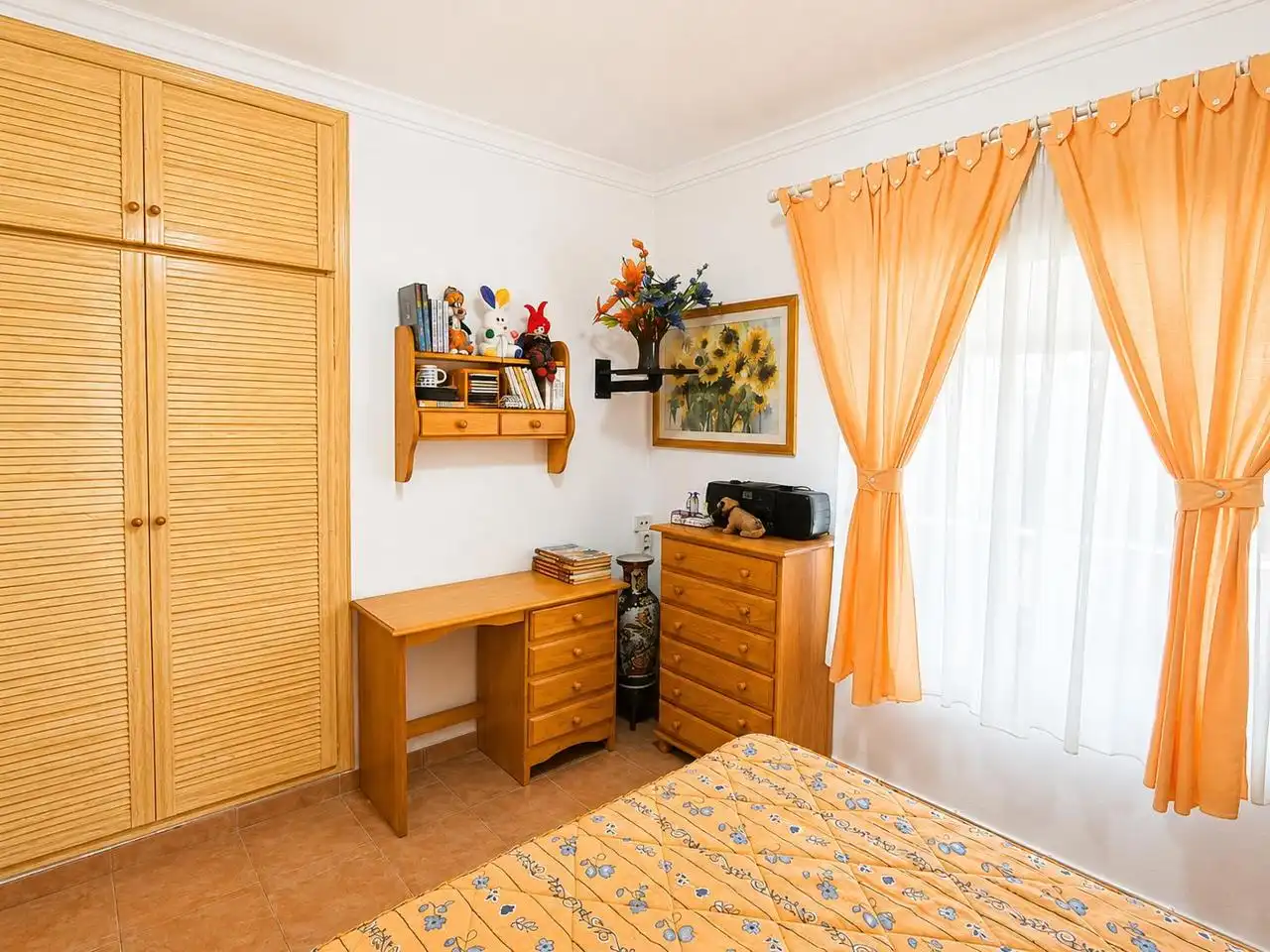 Bedroom of Houses for sale in Oliva  with Air Conditioner, Private garden and Terrace