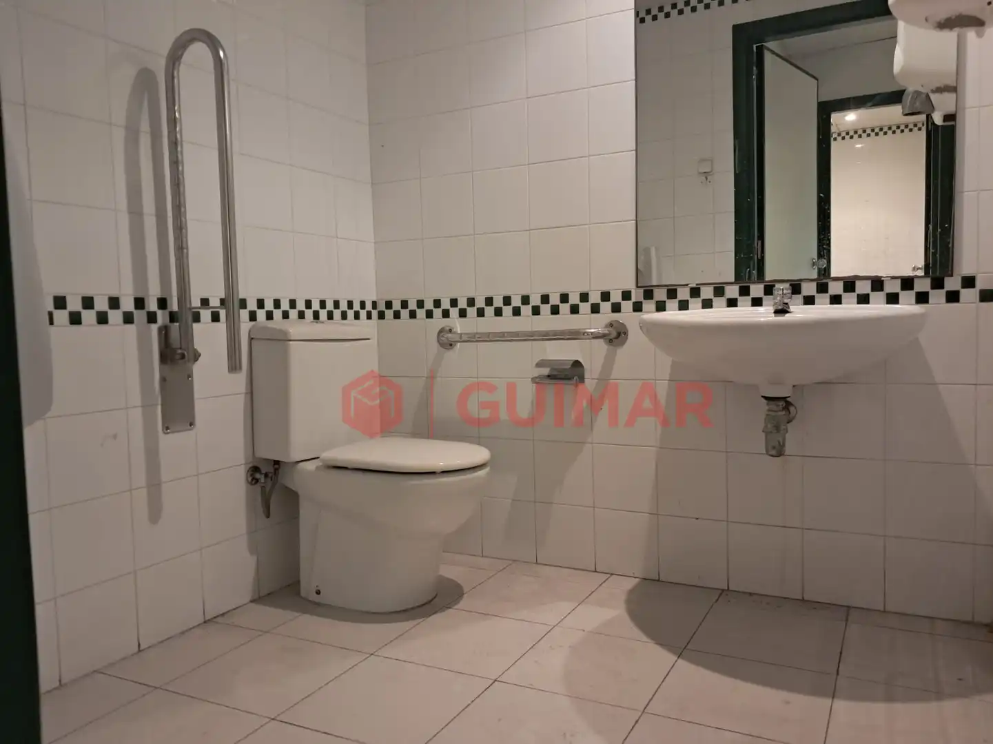 Badezimmer von Geschaftsraum zur Miete in El Prat de Llobregat
