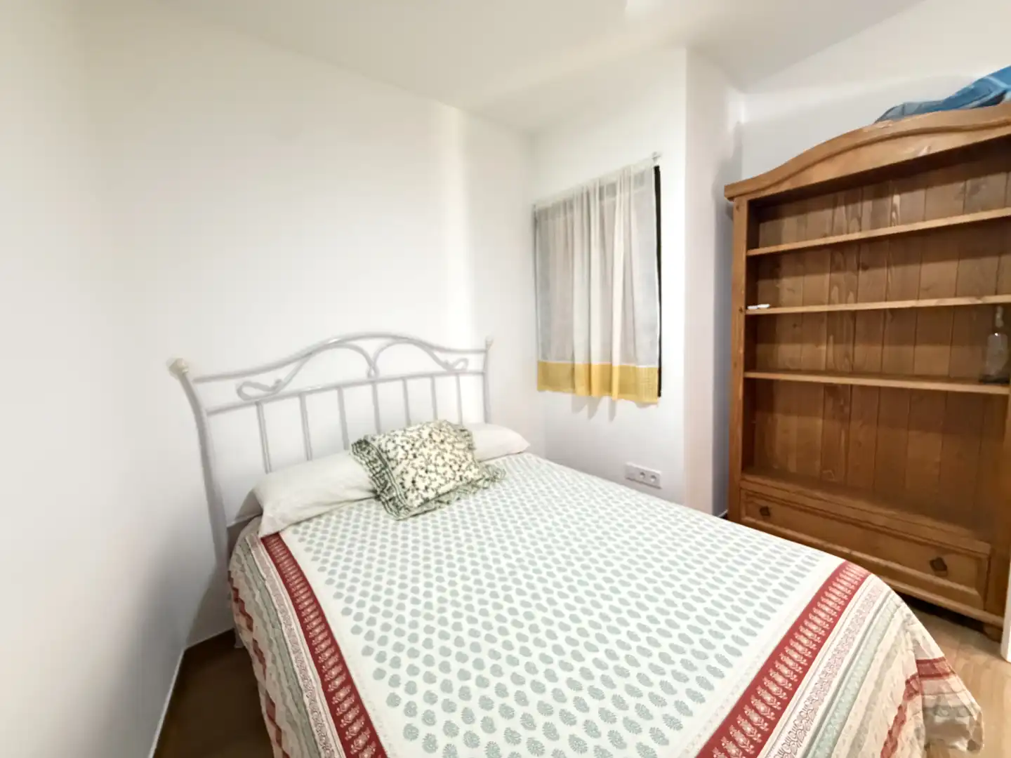 Habitación de Casa adosada en venta en Sotillo de la Adrada con Aire acondicionado, Terraza y Amueblado