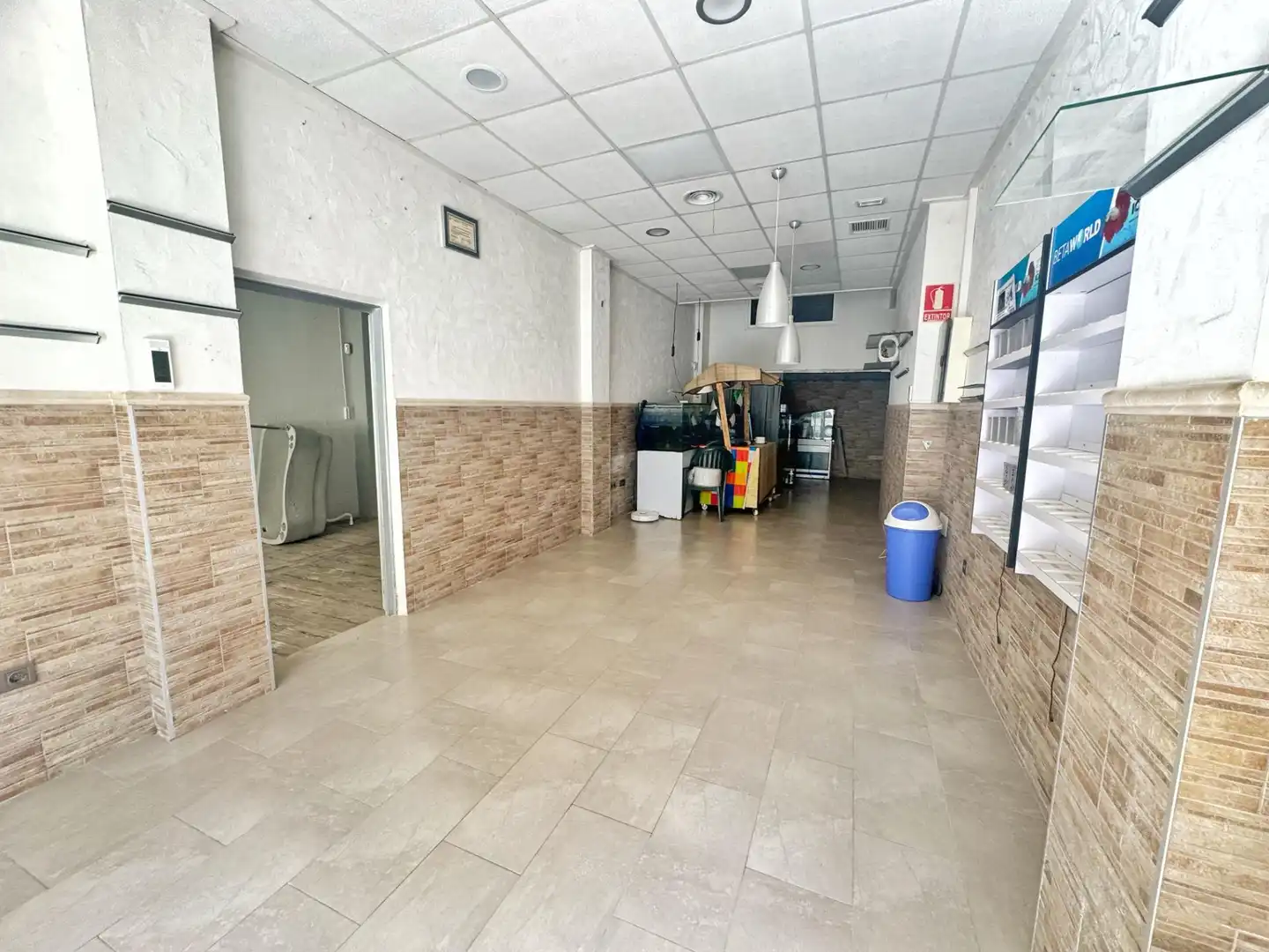 Locale commerciale in vendita a Fraternidad