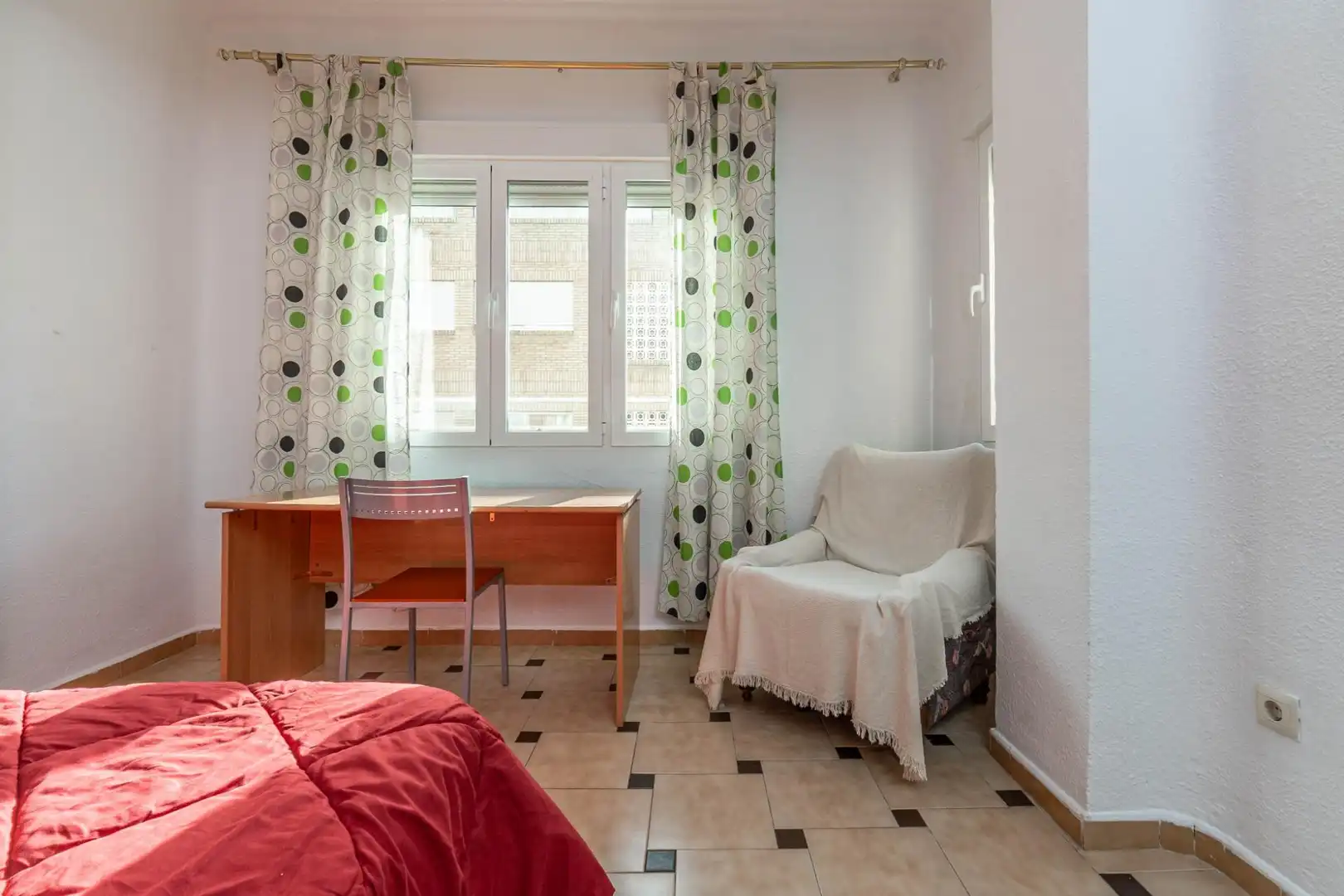 Habitación de Piso en venta en Granada
